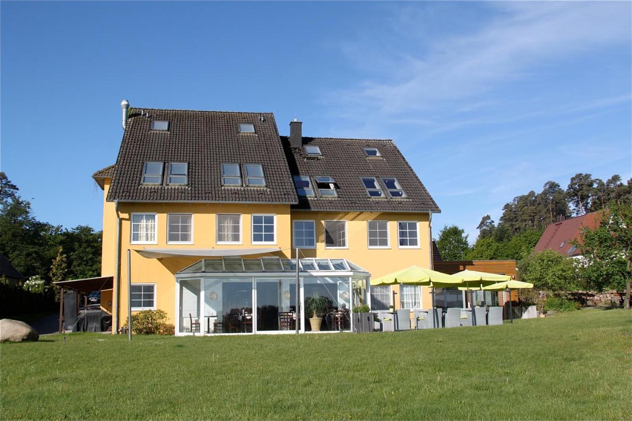 Hotel Am Mueritz-Nationalpark Варен Екстер'єр фото